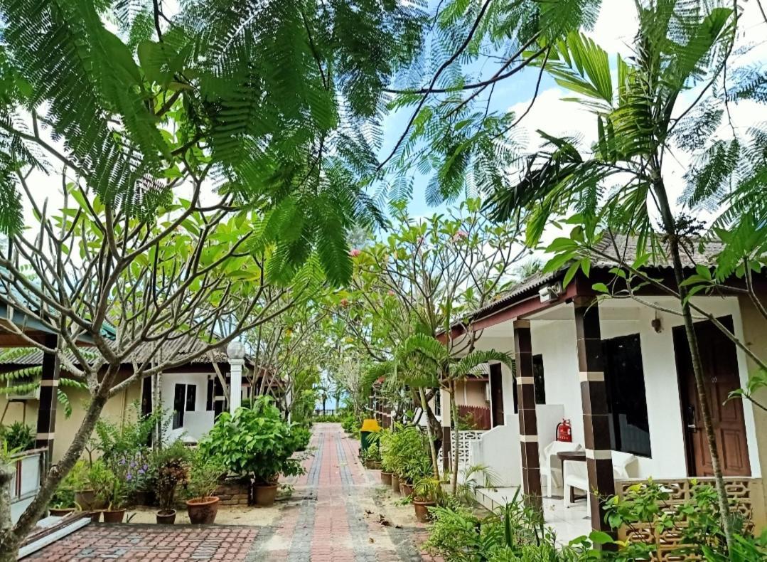 Langkapuri Resort Langkawi Pantai Cenang  Eksteriør billede