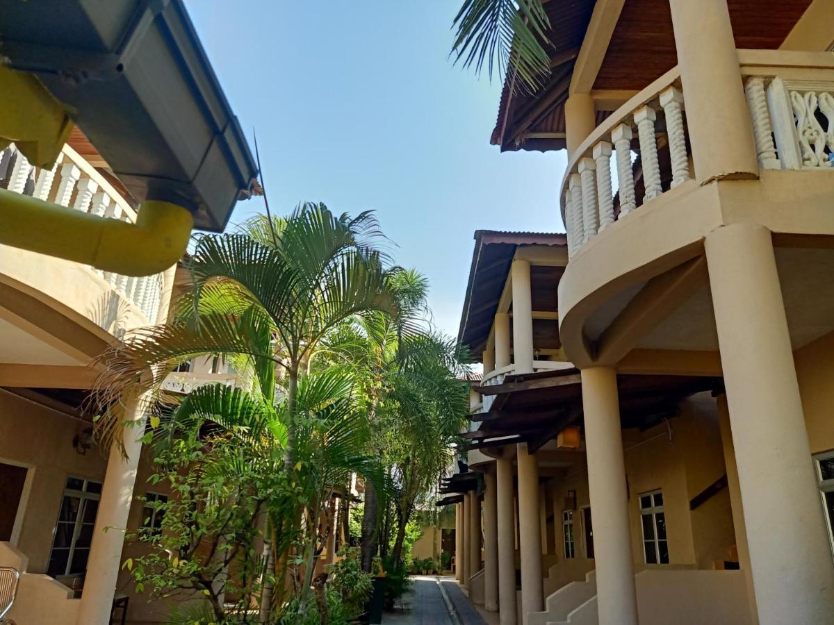Langkapuri Resort Langkawi Pantai Cenang  Eksteriør billede